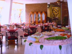 Hotel Mohamed V Quemado Hotel Al Hoceima Riad Al Hoceima :  Restaurant